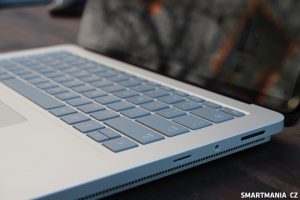 Klávesnice počítače Surface Laptop Studio 2