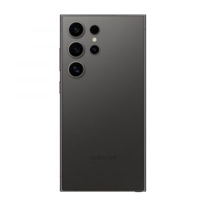 Samsung Galaxy S24 Ultra z různých úhlů