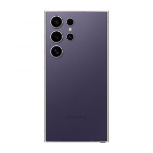 Samsung Galaxy S24 Ultra z různých úhlů