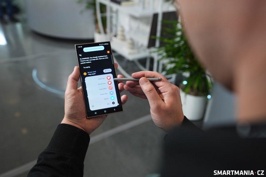 Samsung Galaxy S24 Ultra a ovládání pomocí pera S Pen