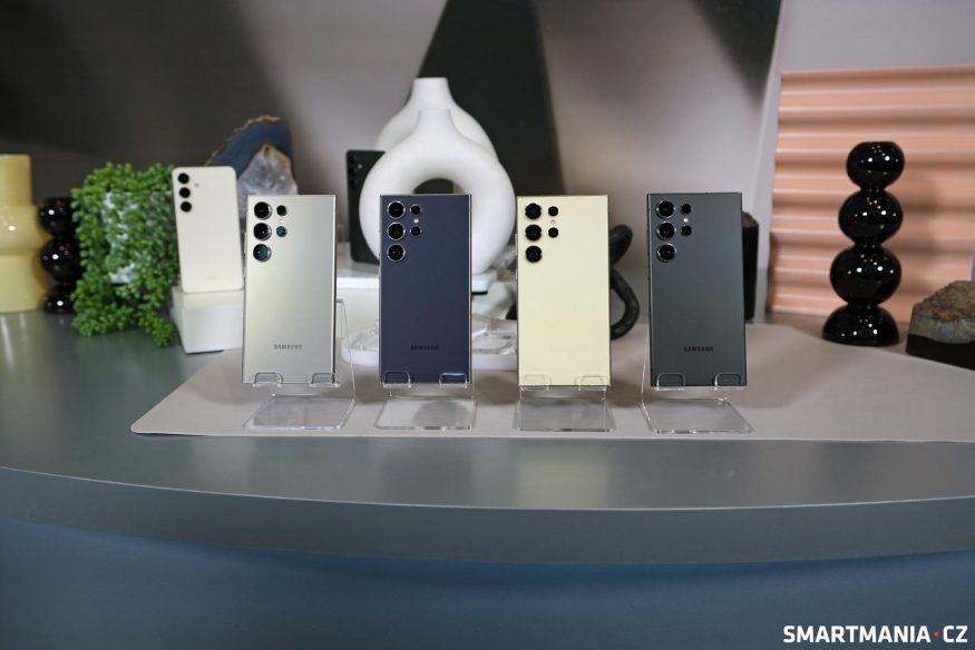 Samsung Galaxy S24 Ultra v několika barevných variantách