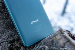 Logo na zádech mobilu Honor Magic 6 Lite
