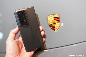Honor Magic V2 Porsche design naživo