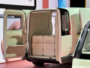 Kia PV7