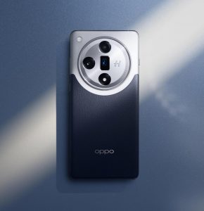 Oppo Find X7 v modré barvě