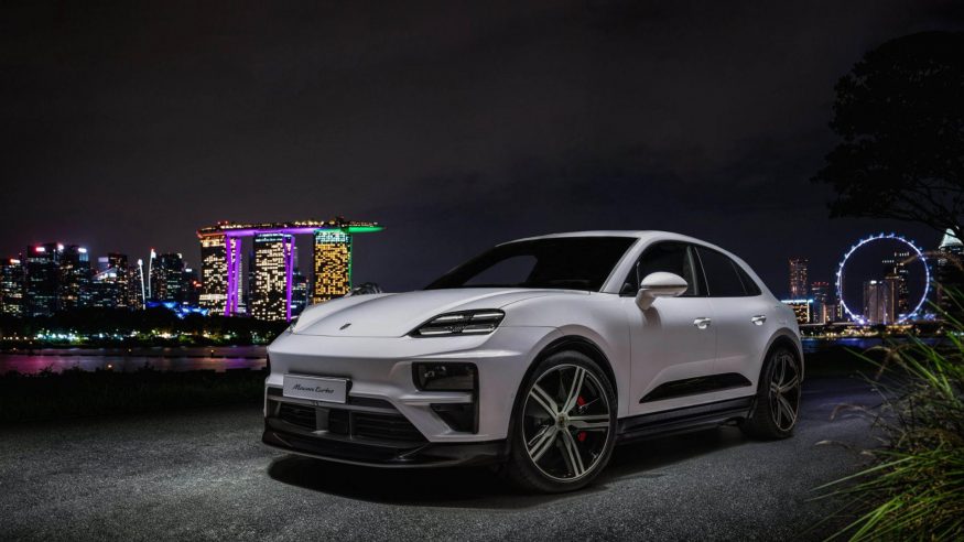 Porsche Macan Turbo na oficiálním tiskovém snímku