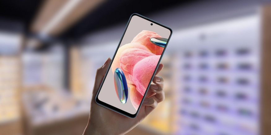 Chytrý telefon Xiaomi Redmi Note 12 na propagačním snímku