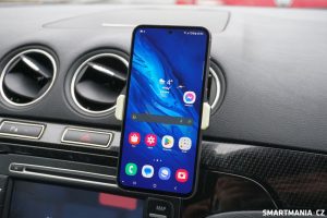 S čitelností displeje problémy nejsou, dobře je vidět i při navigaci