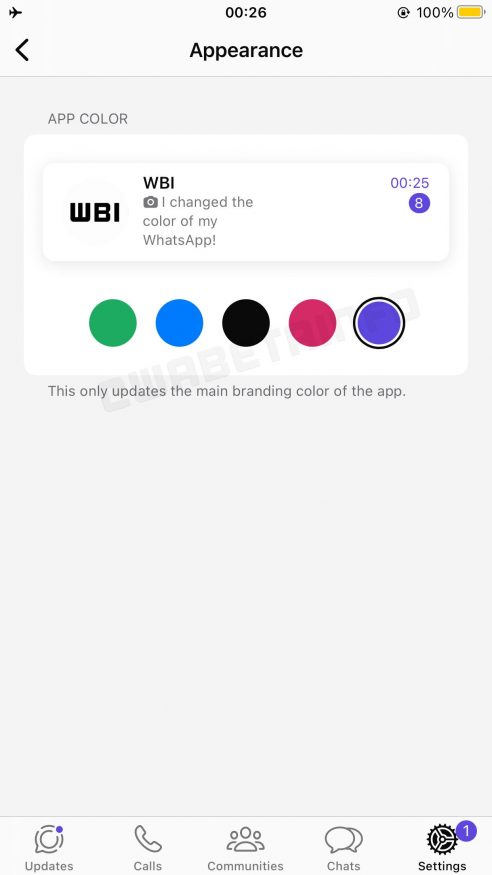 WhatsApp v jiné barvě