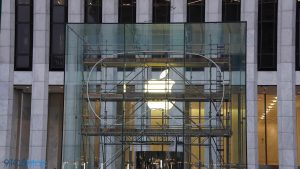 Apple Store na Páté Avenue připravující se na start prodeje Vision Pro