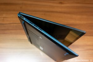 USB konektor na levé straně Asus Zenbook 14 OLED UX3405
