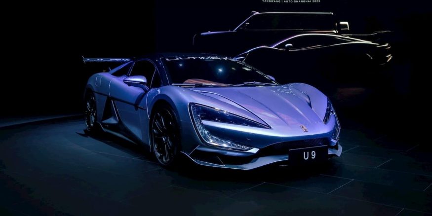 BYD představuje nový elektromobil YangWang U9 