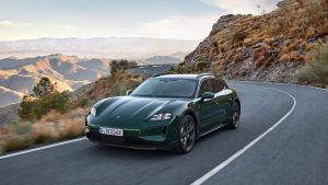 Porsche Taycan Cross Turismo (2024)