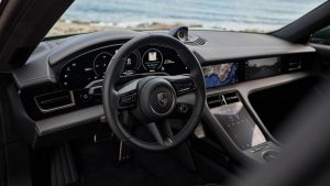 Interiér Porsche Taycan (2024)