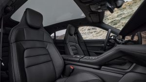Interiér Porsche Taycan (2024)