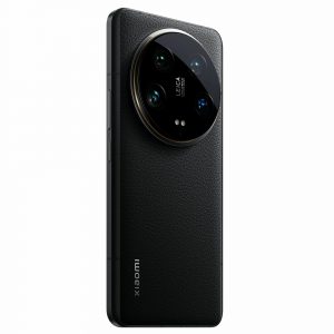 Xiaomi 14 Ultra v černé barvě