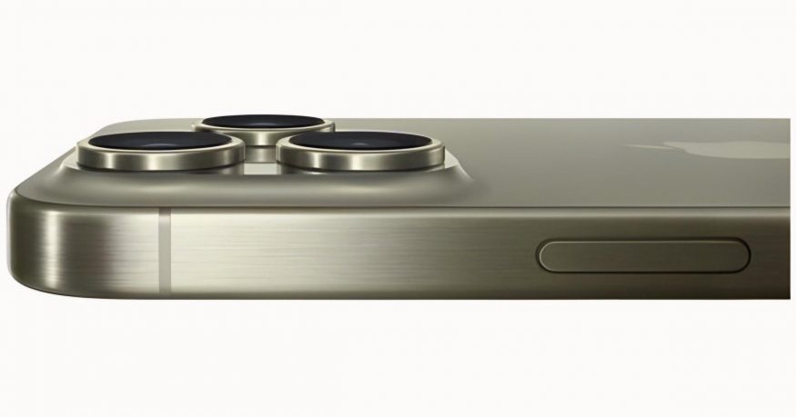 iPhone 16 v barvě Desert Yellow/Desert Titanium