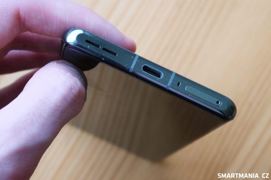 OnePlus 12 ze všech stran OnePlus 12 ze všech stran