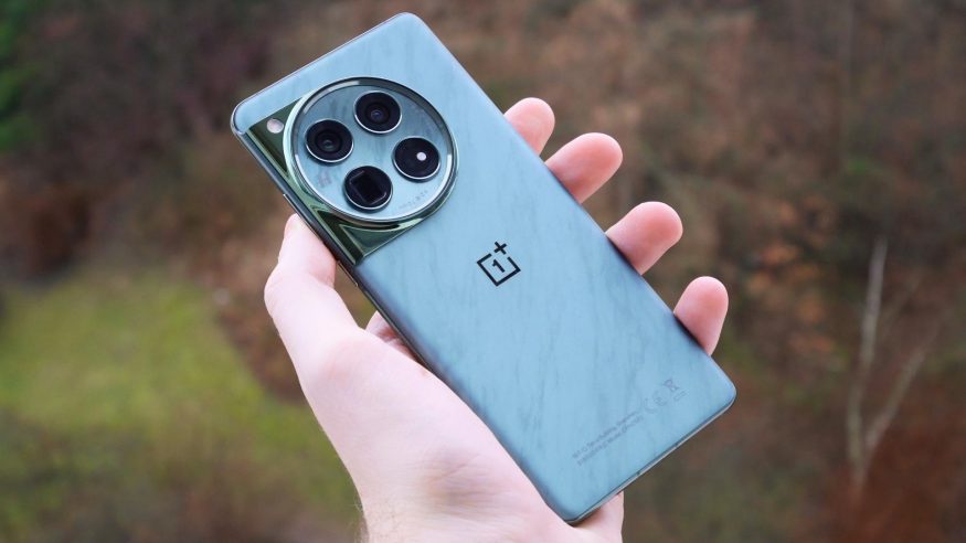 OnePlus 12 v rukou redaktora