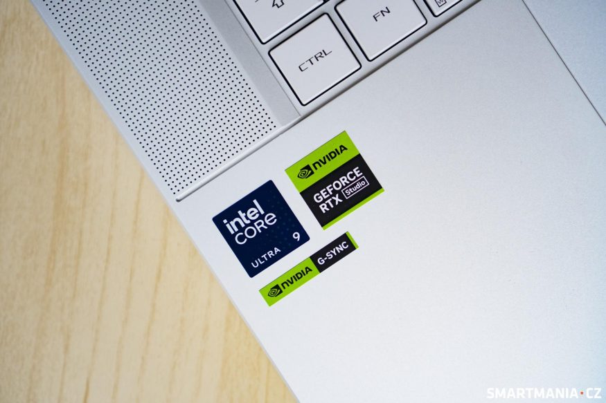 Logo Intelu a Nvidia