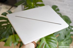 Poměrně lehký notebook