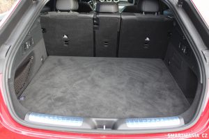 Zavazadlový prostor Mercedes-Benz GLC 300de kupé