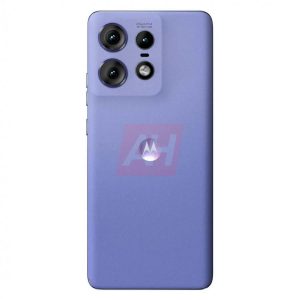 Motorola Edge 50 Pro v modré barvě