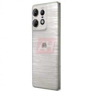 Motorola Edge 50 Pro v bílé barvě