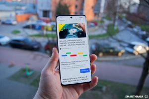Chytrý telefon Realme 12 Pro 5G v modré barvě