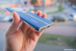 Chytrý telefon Realme 12 Pro 5G v modré barvě