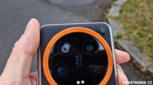 Zamlžený hlavní fotoaparát u Xiaomi 14 Ultra