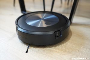 iRobot Combo j5+ během úklidu