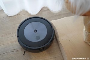iRobot Combo j5+ během úklidu