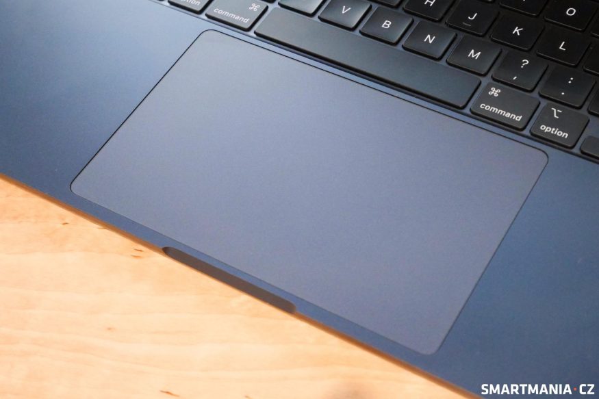 Trackpad na MacBooku Air M3