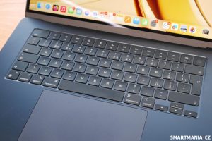 Klávesnice MacBooku Air M3