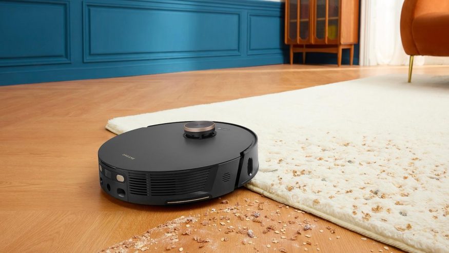 Robotický vysavač Dreame L20 Ultra v černé barvě