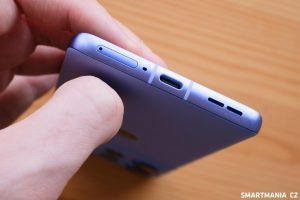 Motorola Edge 50 Pro ze všech stran