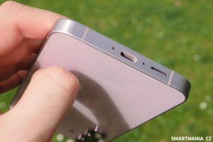 Samsung Galaxy A55 ze všech stran
