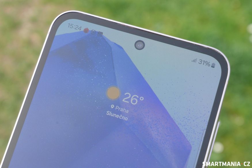 Horní hrana displeje Galaxy A55