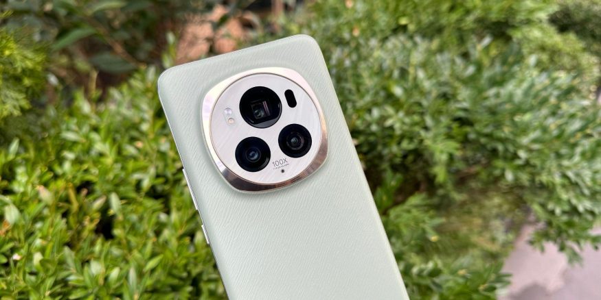 Chytrý telefon Honor Magic 6 Pro v zelené barvě