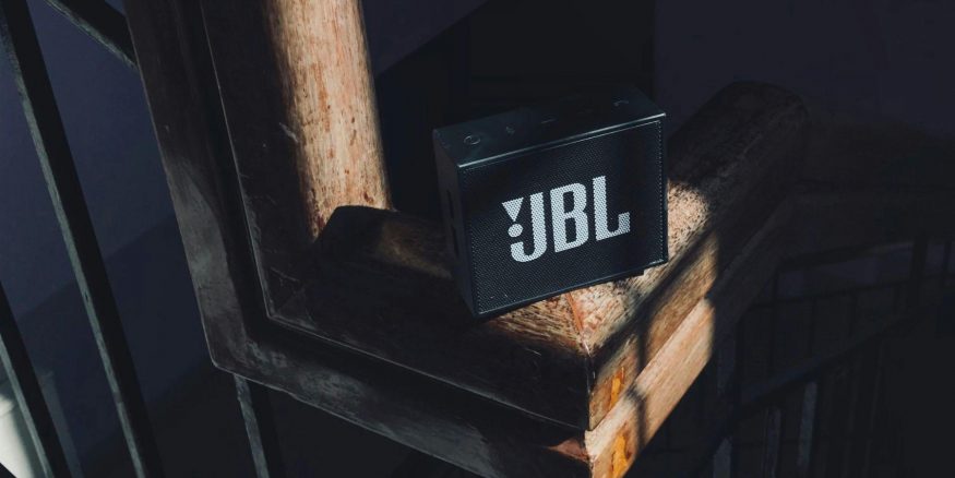 Bezdrátový reproduktor JBL