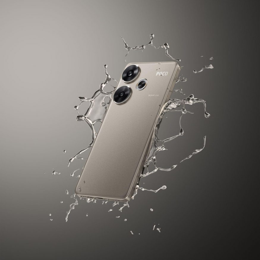 Smartphone Poco F6 nabízí základní voděodolnost