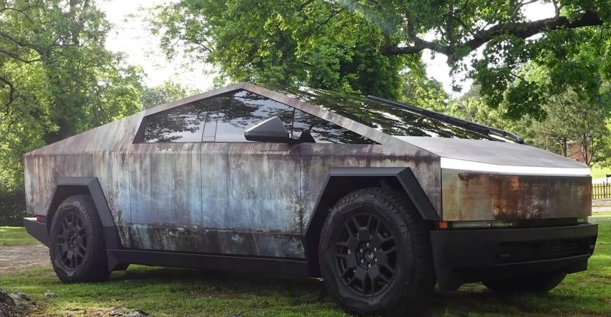 Tesla Cybertruck rust