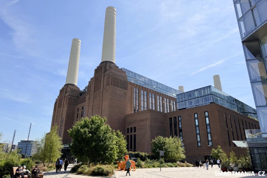 Dějiště londýnské Apple Eventu – bývalá elektrárna Battersea Power Station
