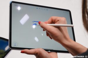 iPad Air (2024) v obou dostupných verzích