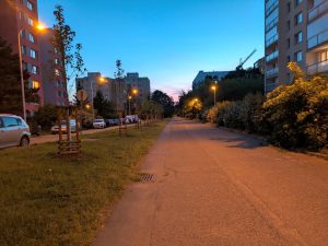 Google Pixel 8a – noční fotky - hlavní fotoaparát