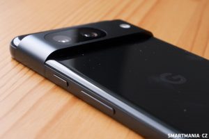 Google Pixel 8 ze všech stran