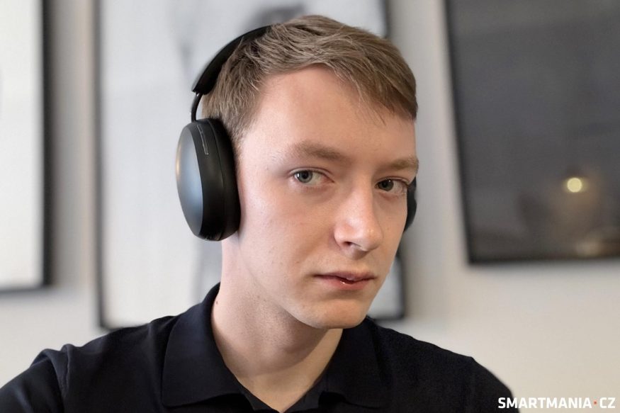 Sonos Ace na hlavě působí dobře