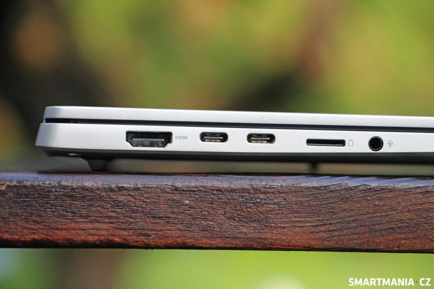 Porty počítače Asus Vivobook S 15
