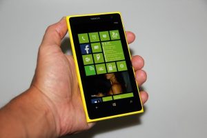 Nokia Lumia 1020 v ruce redaktora